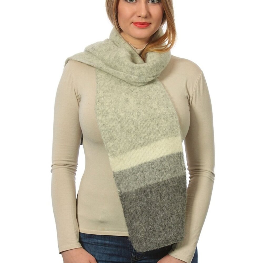 Freyja Classic four-colored scarf. 100% Icelandic wool. Warm Cozy, gray, white
